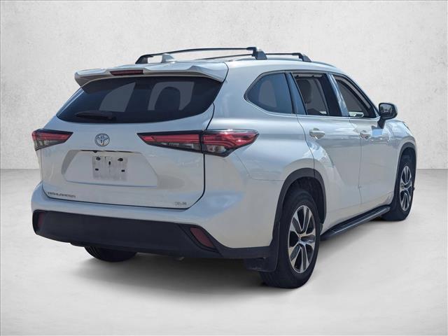 used 2021 Toyota Highlander car, priced at $30,329