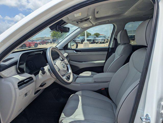 used 2024 Hyundai Palisade car, priced at $42,995