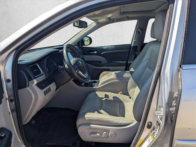 used 2016 Toyota Highlander car, priced at $22,295