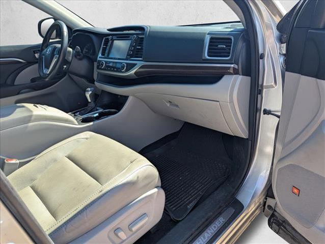used 2016 Toyota Highlander car, priced at $22,295