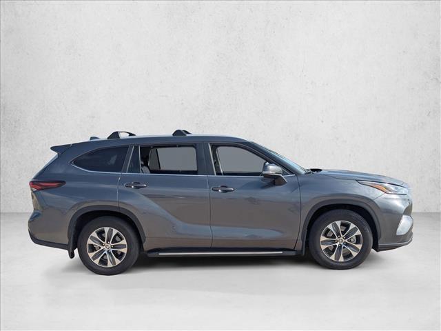 used 2024 Toyota Highlander car, priced at $37,995