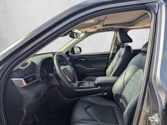 used 2024 Toyota Highlander car, priced at $37,995