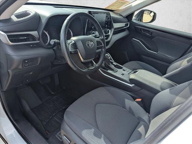 used 2022 Toyota Highlander car, priced at $29,358