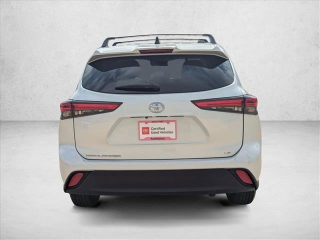 used 2022 Toyota Highlander car, priced at $29,358