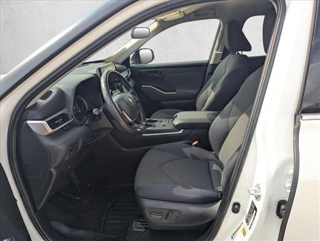 used 2022 Toyota Highlander car, priced at $29,358