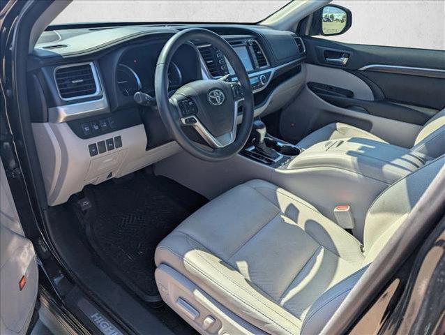 used 2016 Toyota Highlander Hybrid car, priced at $29,995