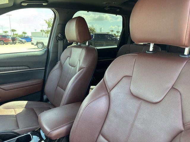 used 2024 Kia Telluride car, priced at $40,991