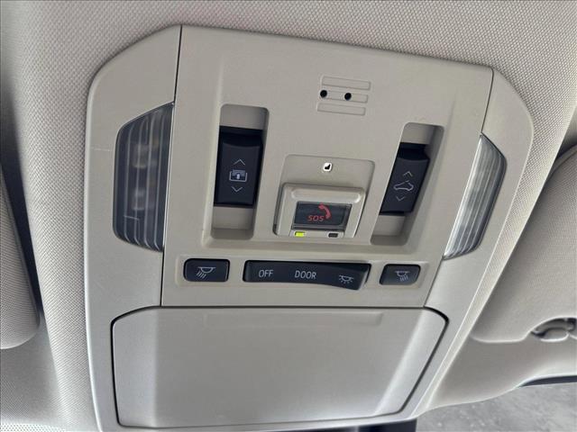 used 2022 Toyota Highlander car, priced at $36,995