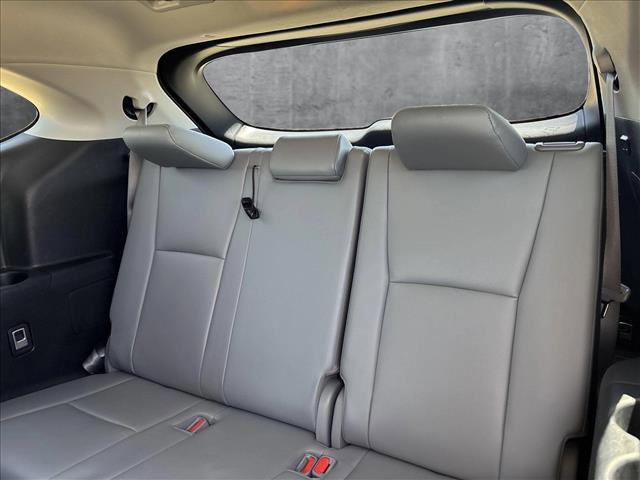 used 2022 Toyota Highlander car, priced at $34,990