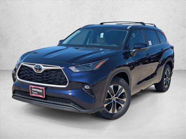 new 2025 Toyota Highlander car, priced at $47,492
