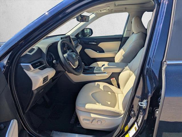 new 2025 Toyota Highlander car, priced at $47,492