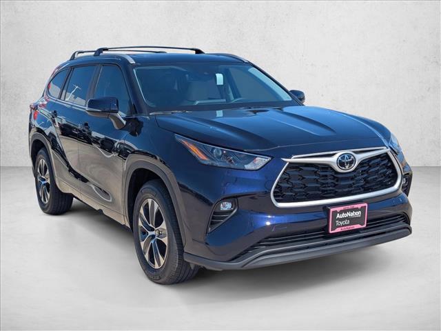 new 2025 Toyota Highlander car, priced at $47,492