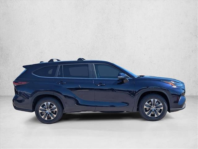 new 2025 Toyota Highlander car, priced at $47,492