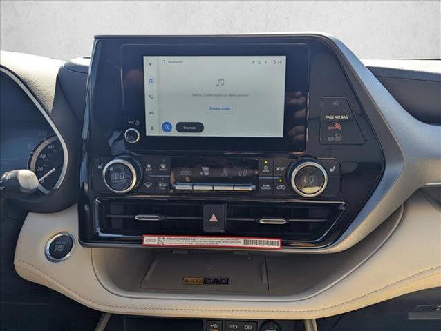 new 2025 Toyota Highlander car, priced at $47,492