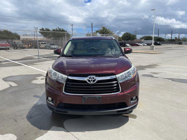 used 2015 Toyota Highlander car, priced at $19,495