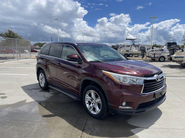 used 2015 Toyota Highlander car, priced at $19,495