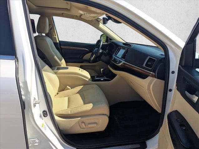used 2017 Toyota Highlander car, priced at $22,427