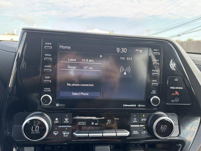 used 2021 Toyota Highlander car, priced at $27,710