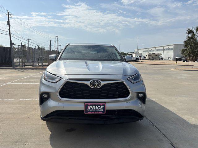 used 2021 Toyota Highlander car, priced at $27,710