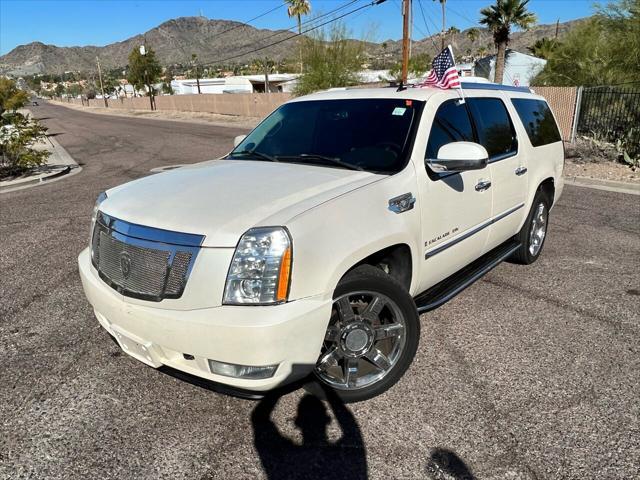 used 2007 Cadillac Escalade ESV car, priced at $11,500