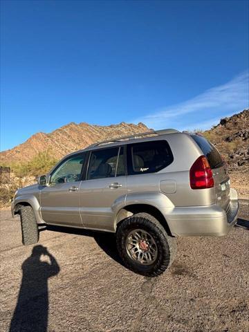 used 2004 Lexus GX 470 car, priced at $10,900