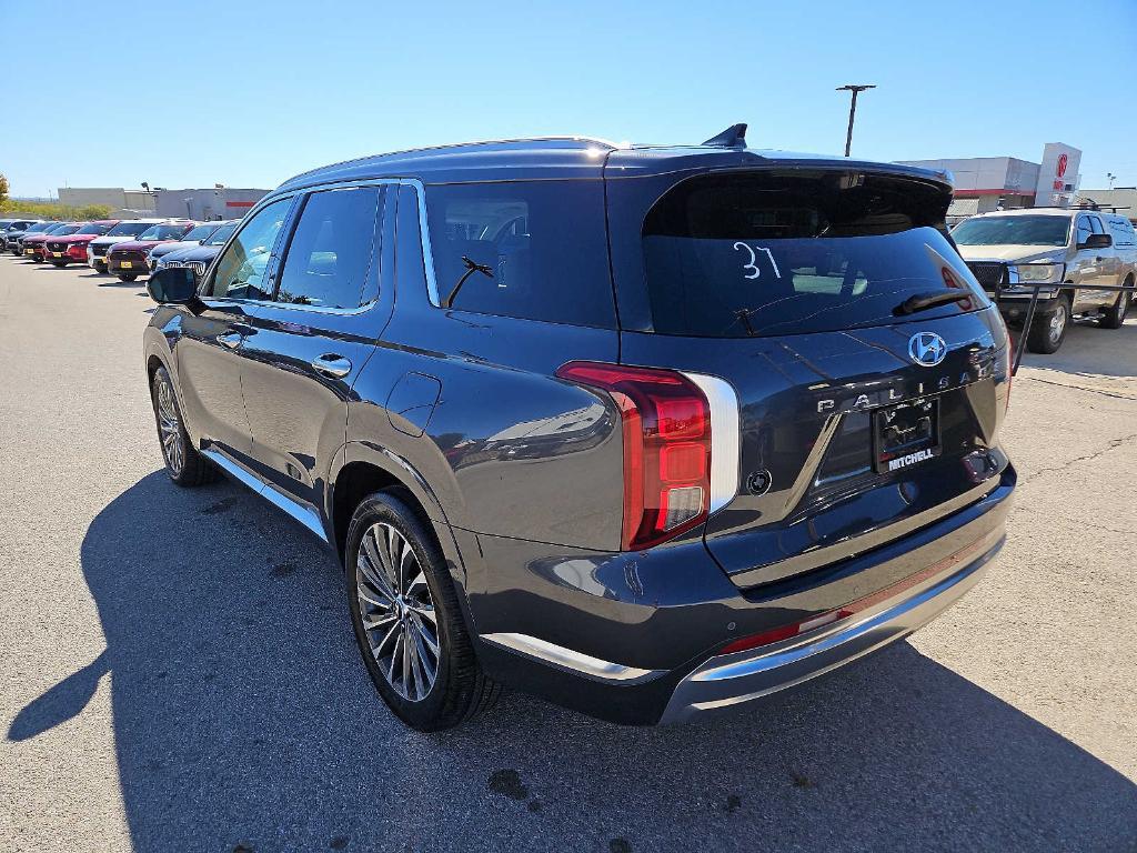 used 2024 Hyundai Palisade car, priced at $46,500