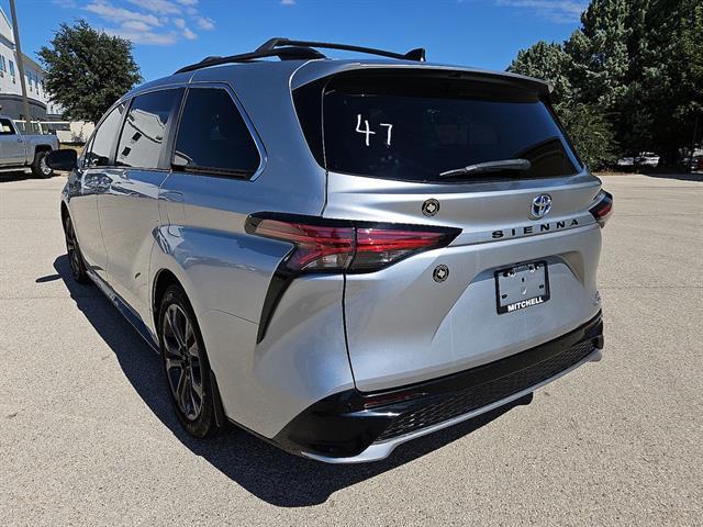 used 2022 Toyota Sienna car, priced at $37,214