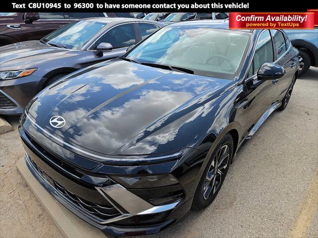 used 2025 Hyundai Sonata car, priced at $25,886