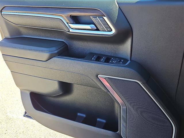 used 2025 GMC Sierra 1500 car, priced at $49,900