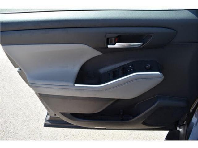 used 2022 Toyota Highlander car, priced at $32,545