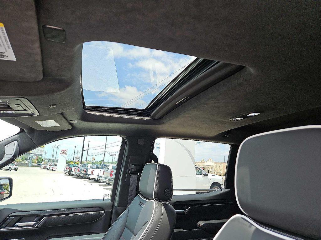 used 2022 GMC Sierra 1500 car, priced at $61,752