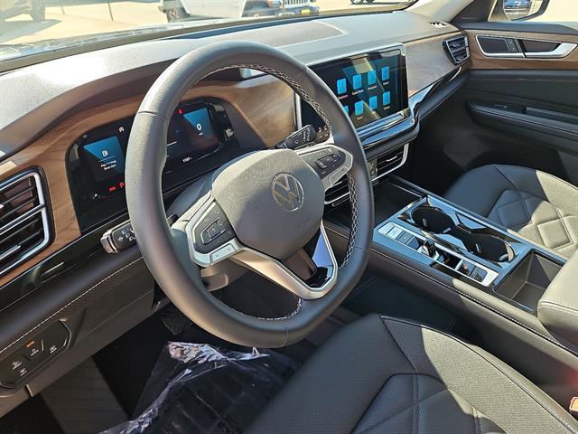 used 2025 Volkswagen Atlas car, priced at $39,023