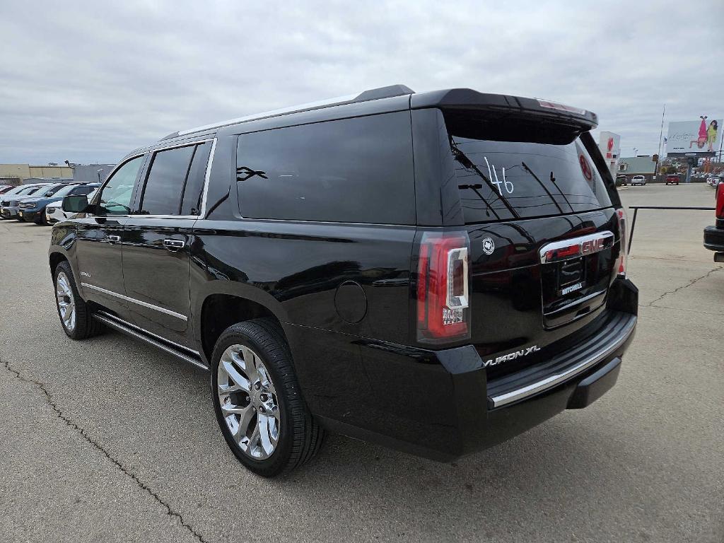 used 2020 GMC Yukon XL car, priced at $38,461