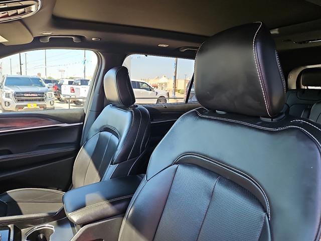 used 2024 Jeep Grand Cherokee L car, priced at $36,112