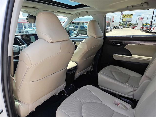 used 2022 Toyota Highlander car, priced at $36,777