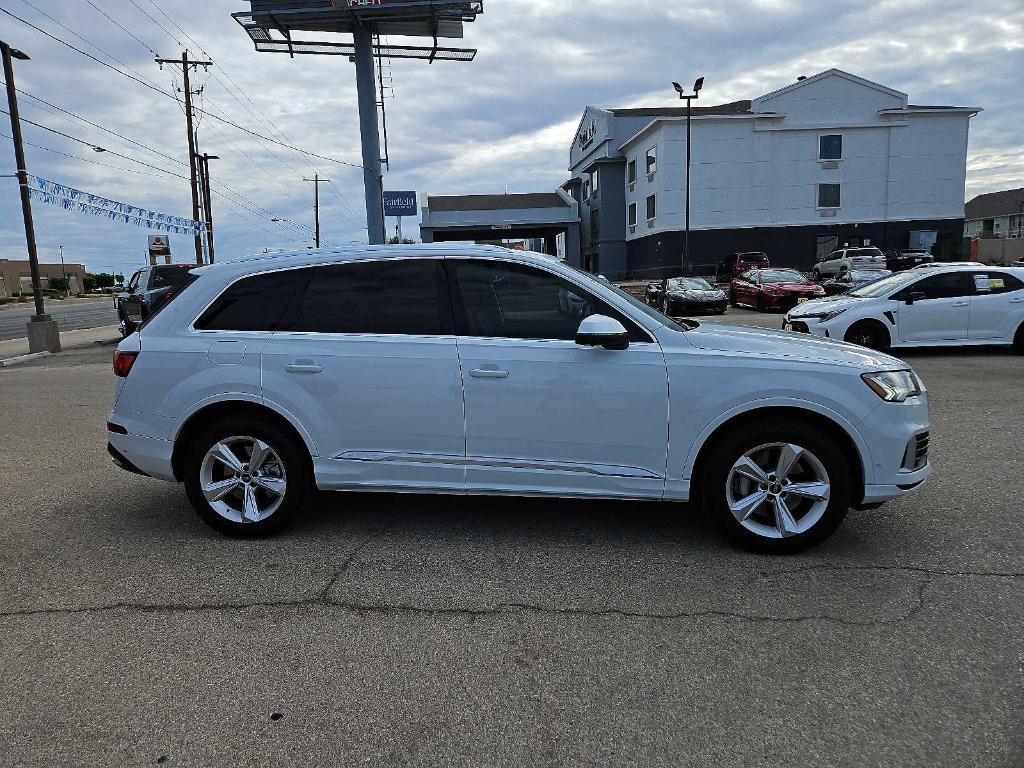 used 2024 Audi Q7 car, priced at $50,787