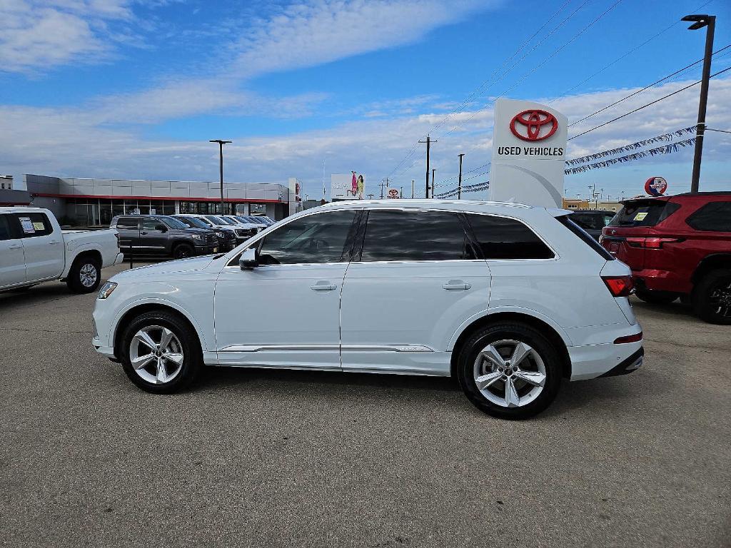 used 2024 Audi Q7 car, priced at $50,787