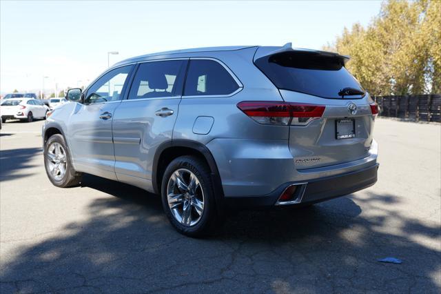 used 2019 Toyota Highlander car, priced at $28,900