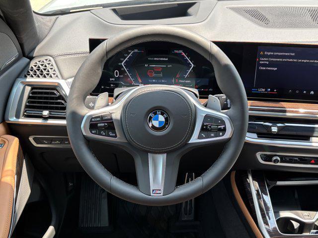 new 2026 BMW X7 car, priced at $100,165