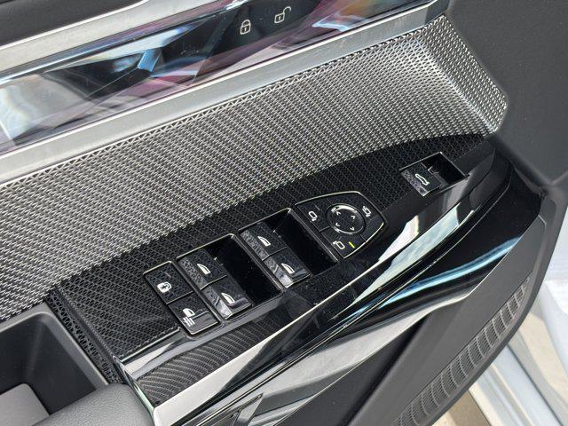 new 2025 BMW i7 car, priced at $132,075