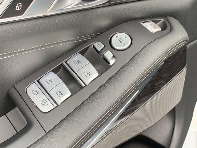 new 2025 BMW X7 car, priced at $96,115