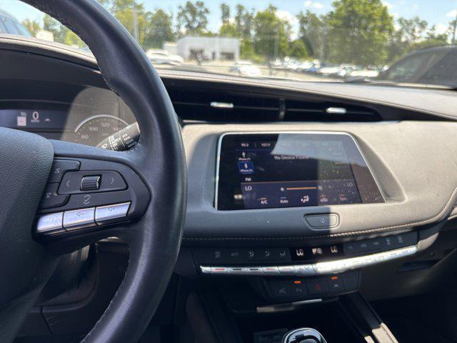 used 2022 Cadillac XT4 car, priced at $29,977