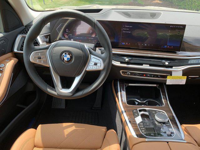 new 2025 BMW X7 car, priced at $90,425