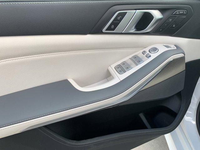 new 2025 BMW X7 car, priced at $102,755