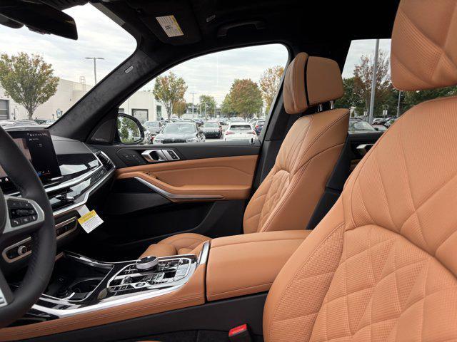 new 2026 BMW X7 car, priced at $102,885