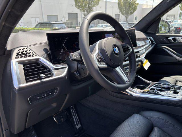 new 2026 BMW X7 car, priced at $101,615
