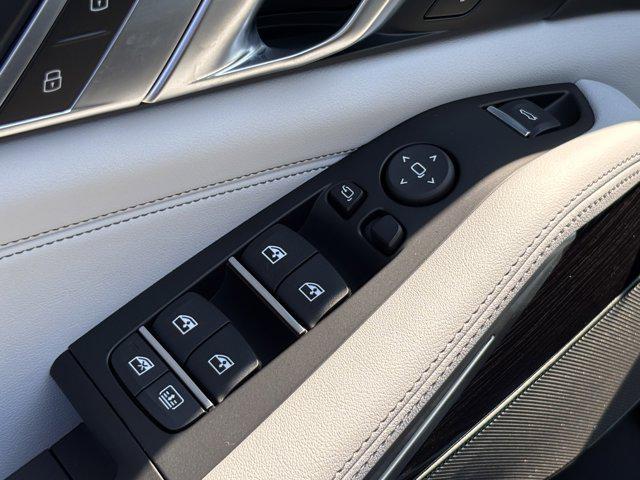 new 2026 BMW X7 car, priced at $102,575