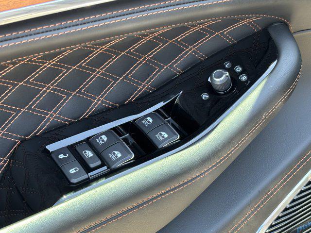 used 2022 Jeep Grand Cherokee car, priced at $41,477