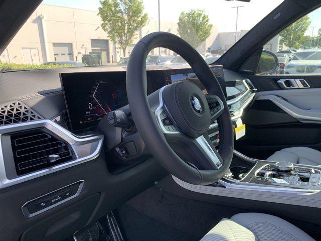 new 2025 BMW X7 car, priced at $93,165