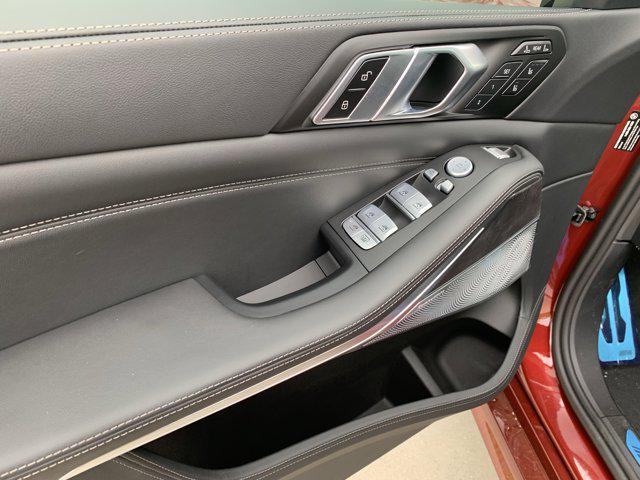 new 2025 BMW X7 car, priced at $134,975